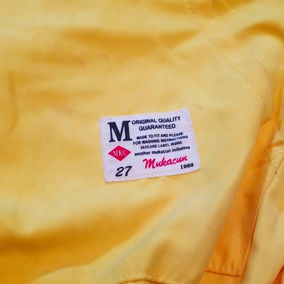 Korean Style Sunshine Yellow Lightweight Hoodie with Neck Zipper - Picture 3 of 8